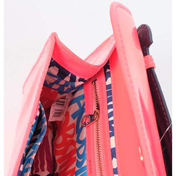 Marc Jacobs patent leather clutch pink navy